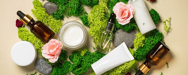 Come scegliere i cosmetici naturali? Scoprite i segreti di una pelle luminosa!
